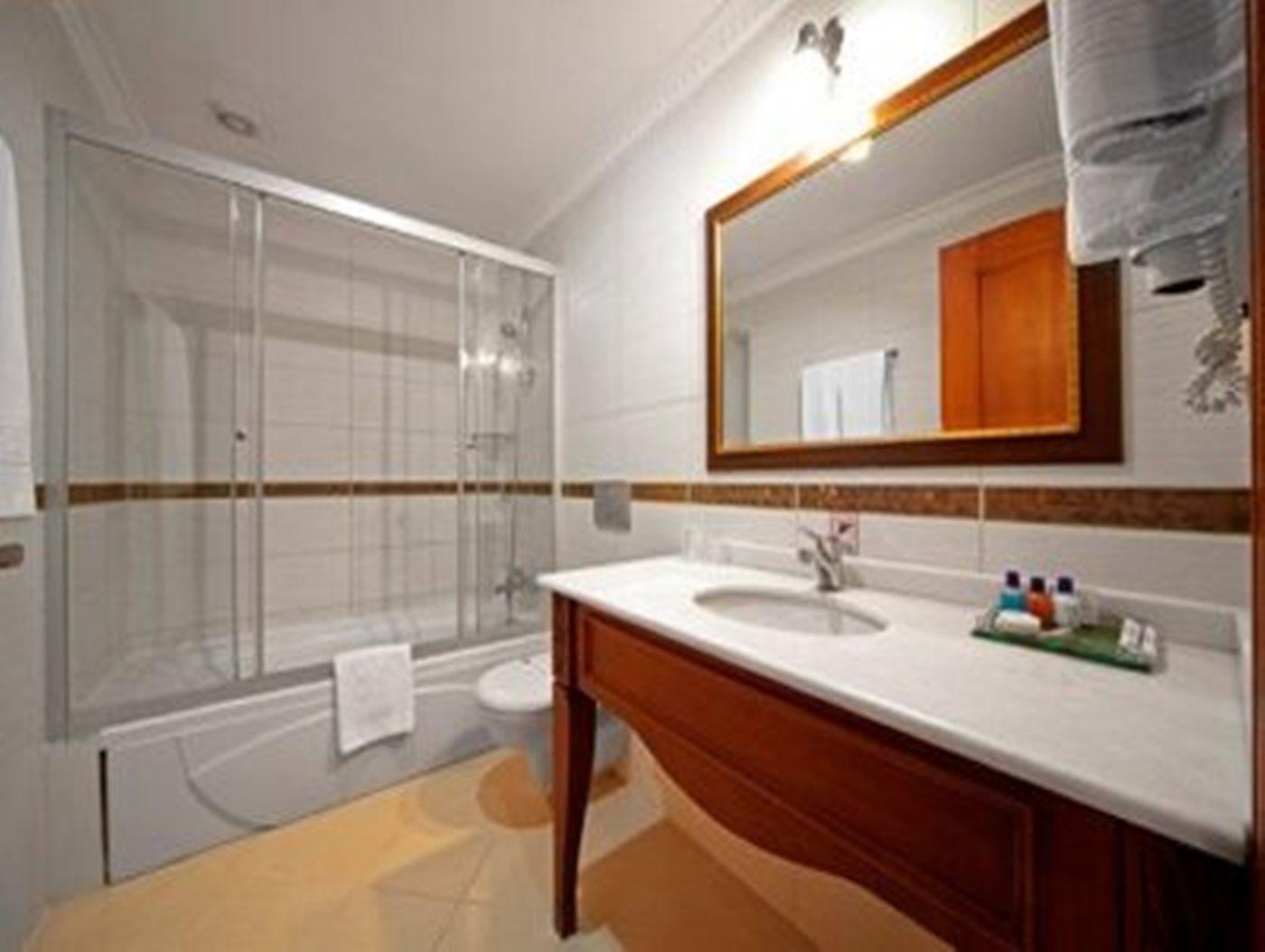 Azade Hotel Istanbul Bagian luar foto