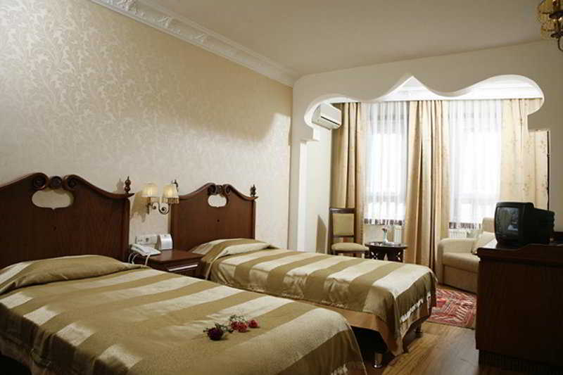 Azade Hotel Istanbul Bagian luar foto