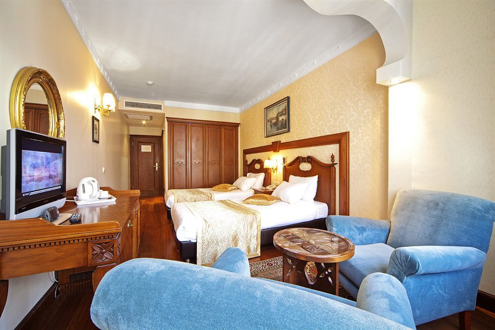 Azade Hotel Istanbul Bagian luar foto