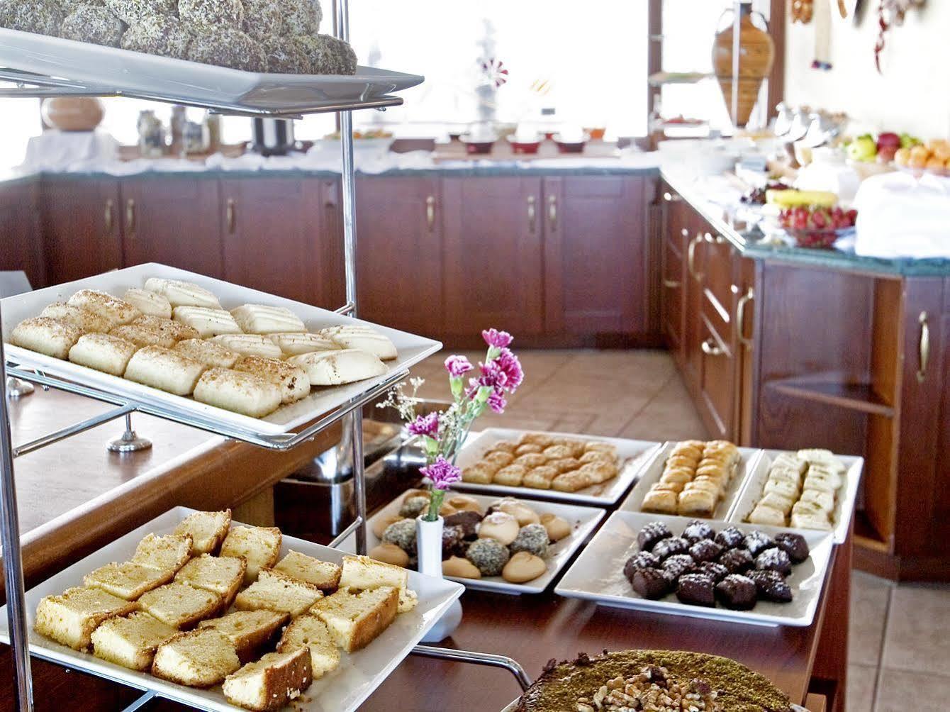 Azade Hotel Istanbul Bagian luar foto