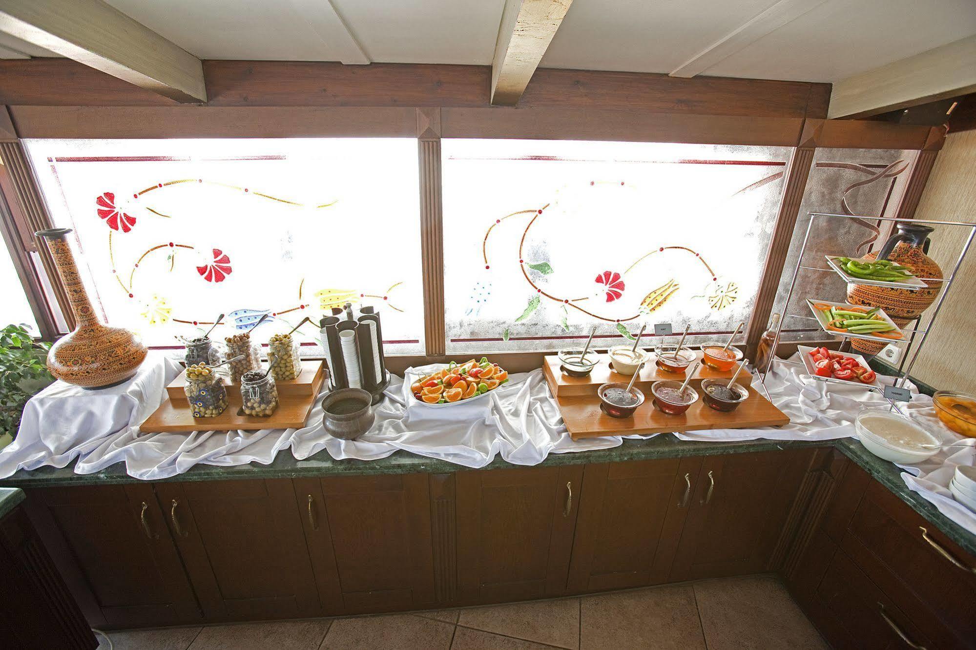 Azade Hotel Istanbul Bagian luar foto