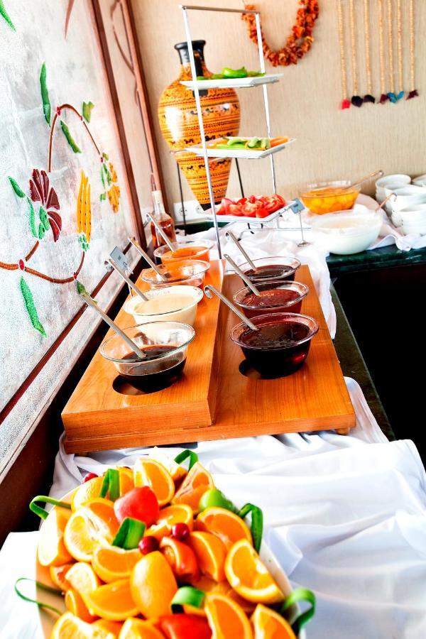 Azade Hotel Istanbul Bagian luar foto